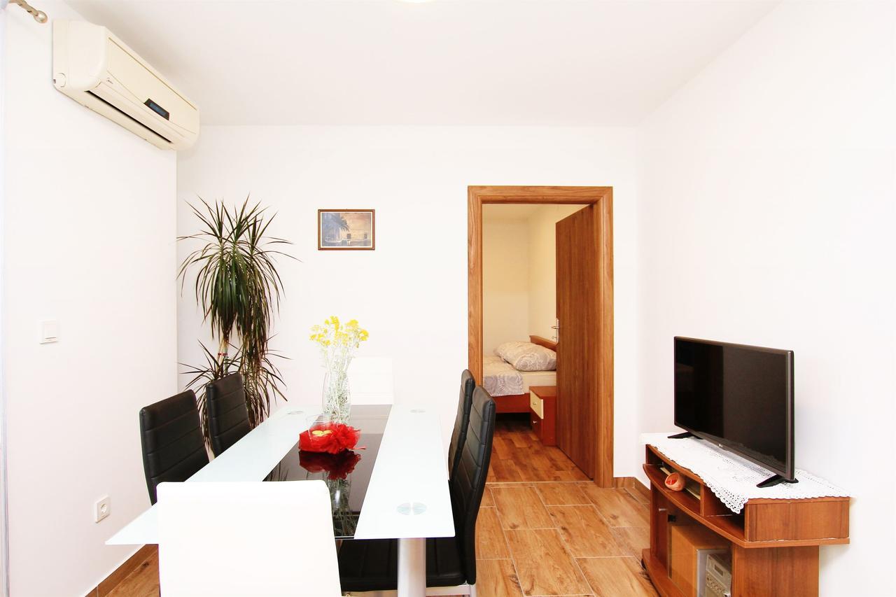 Apartment Anica Trogir Exterior photo